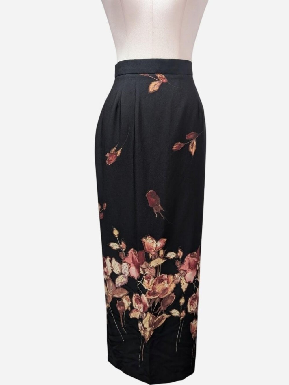 90s Black Rose Print Maxi Column Skirt ‼️Price is firm for this item‼️